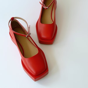 Red shoes, Leather shoes women, Womens dress shoes, Mod shoes, Mary Jane shoes, Platform Mary janes, Flat shoes for women