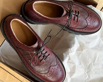 Bordeauxrode leren Oxford brogueschoenen, vintage derbyschoenen met smalle neus, veterschoenen