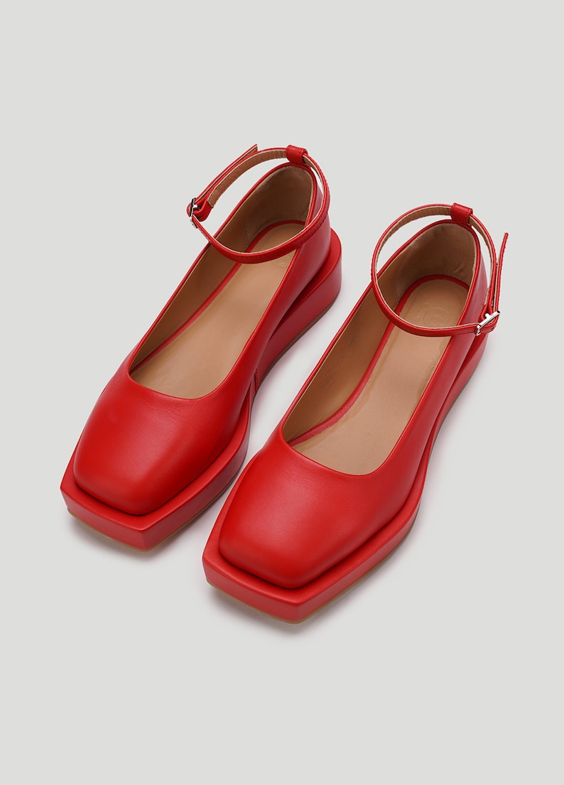 Red shoes, Leather shoes women, Womens dress shoes, Mod shoes, Mary Jane shoes, Platform Mary janes, Flat shoes for women
