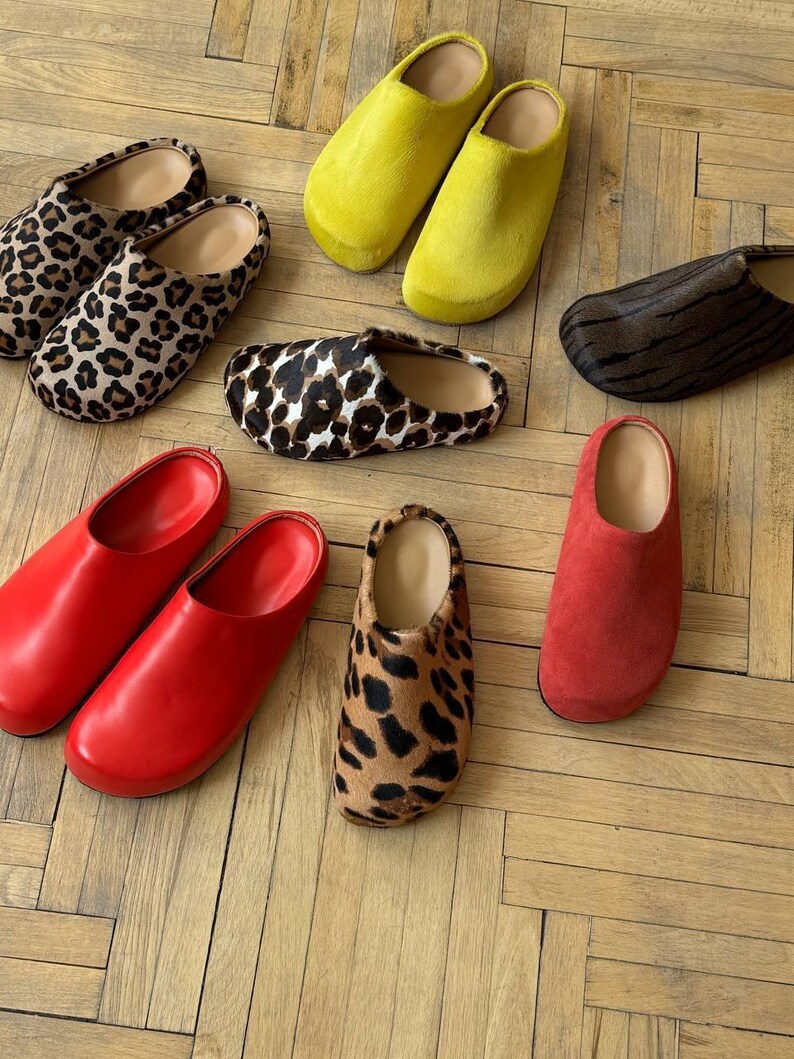 Custom leather clogs in different colors & prints, wide toe leather clogs shoes, platform slide in shoes, handmade footwear