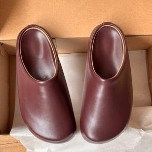 Burgundy leather clogs shoes, wine red mules women, spring style shoes, summer slippers