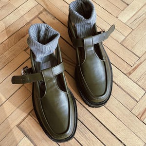 Leather closed toe summer sandals slip on shoes, handmade narrow toe moccasins sandals, slide in flat sandals women