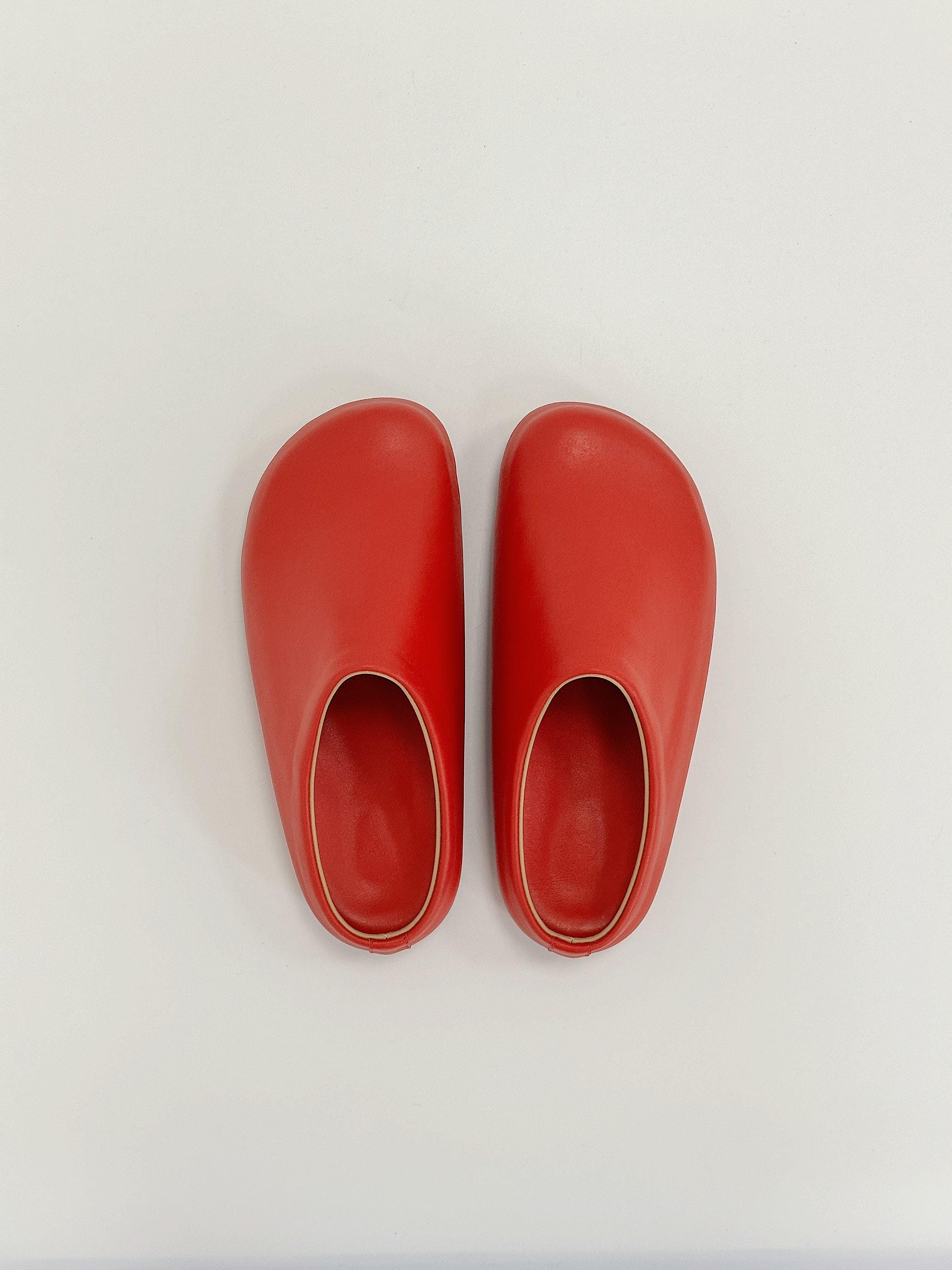 Red Slip-On Clogs UGG - Brandclub - UGG Womens Red Removable Sock Waterproof  main image 4