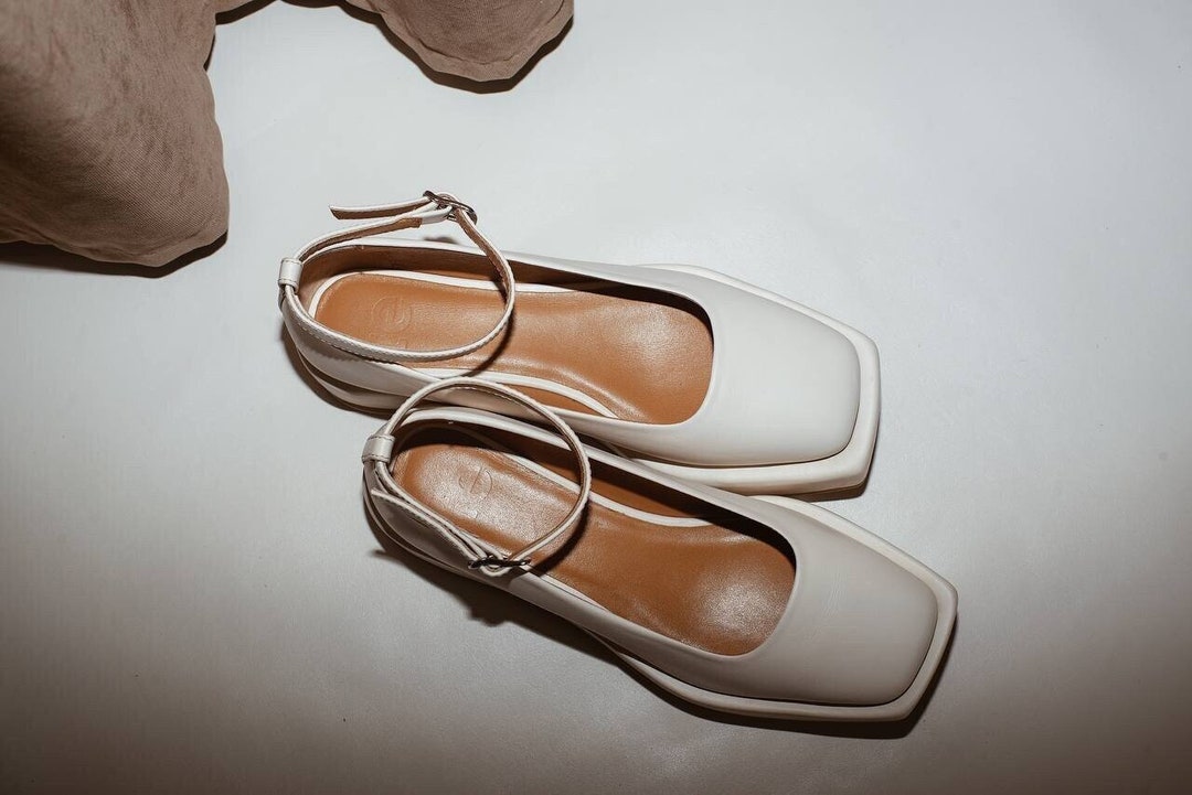 white platform mary jane shoes