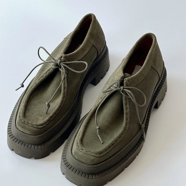 Khaki Wildleder Damenschuhe, Handgefertigte Schuhe, Benutzerdefinierte Stiefel für Frauen, Vintage Plateauschuhe, Flache Schuhe für Frauen, Damenkleidschuhe, Mod Schuhe