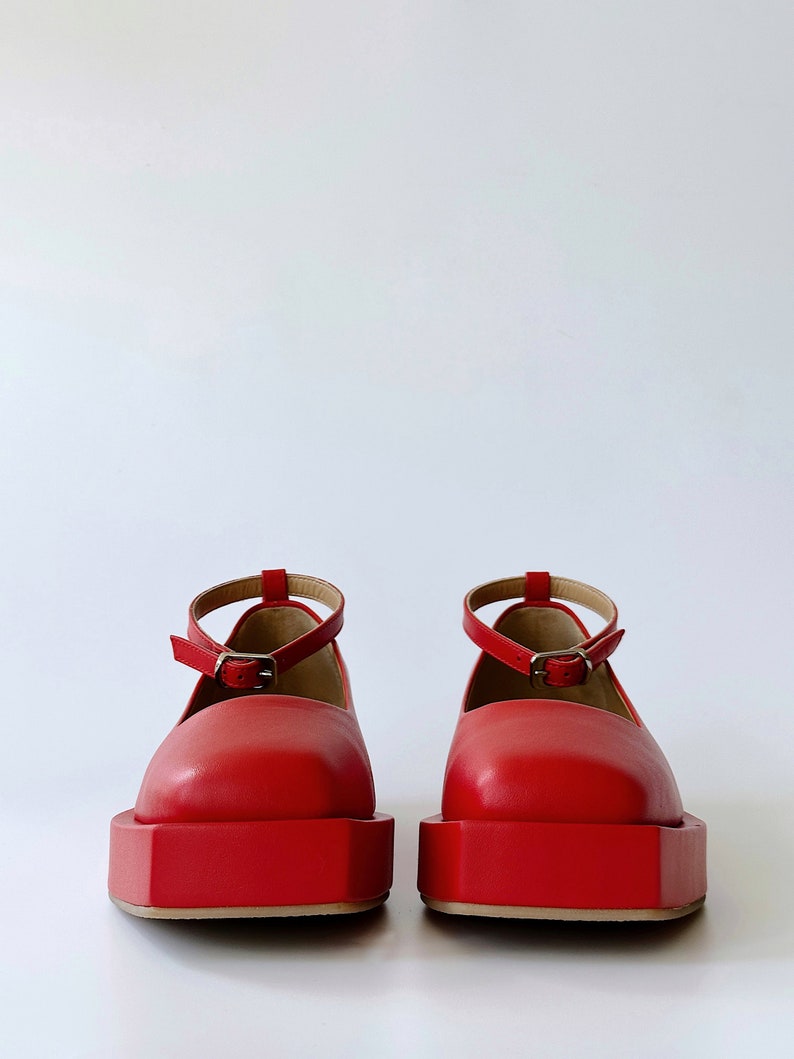 Red shoes, Leather shoes women, Womens dress shoes, Mod shoes, Mary Jane shoes, Platform Mary janes, Flat shoes for women