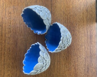 Set of 3 Spiral Bowls Electric Blue
