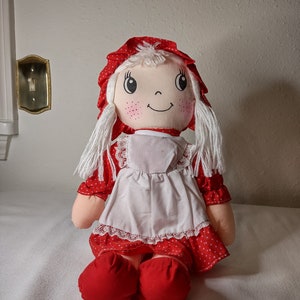 Vintage Holly Hobbie clone doll, pioneer stuffed doll, stuffed doll, 80s kids, 80s toys, doll, 80&#39;s doll, well loved, good condition