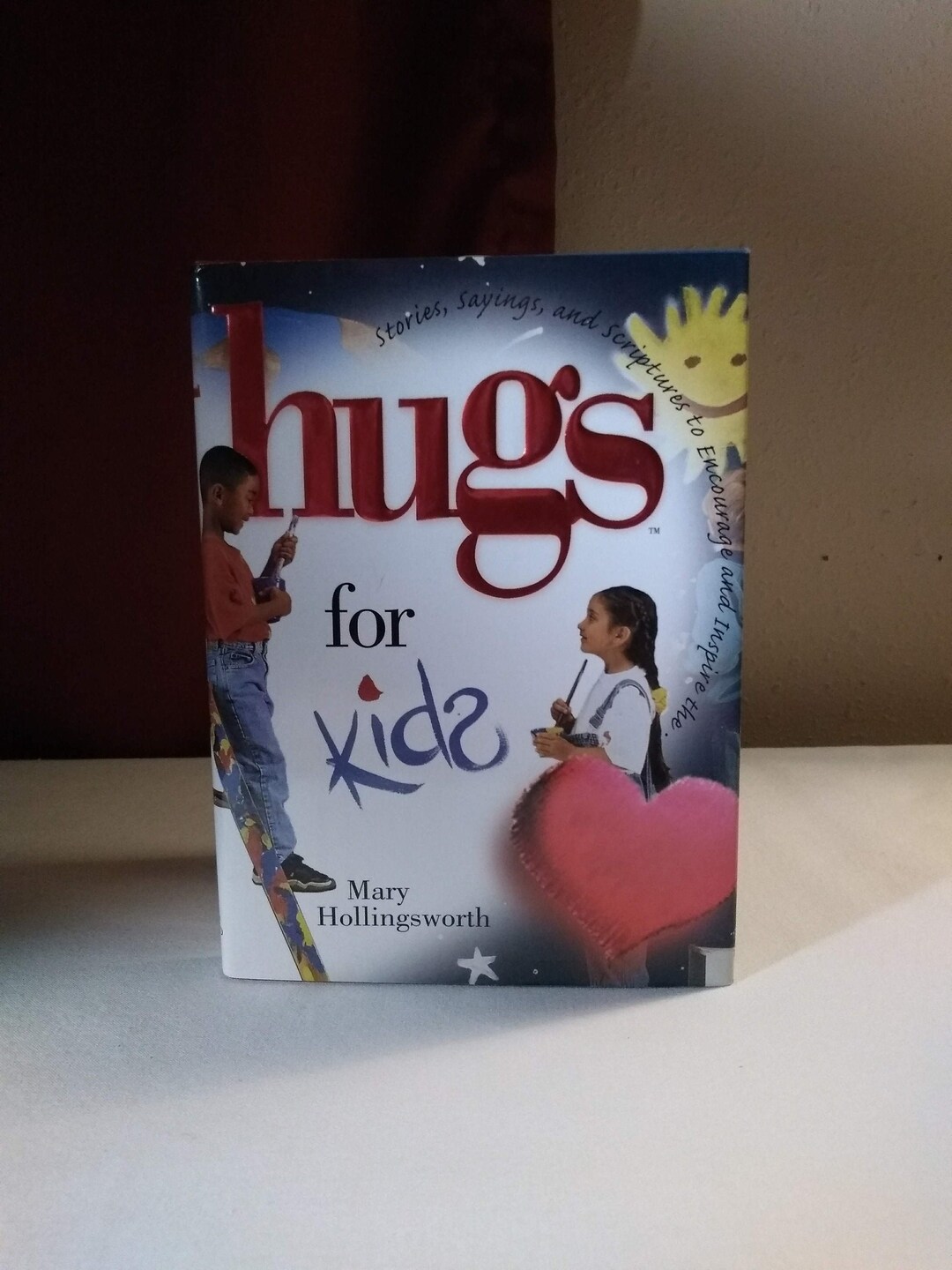 Hugs for Kids: Stories, Sayings, and Scriptures to Encourage and ...