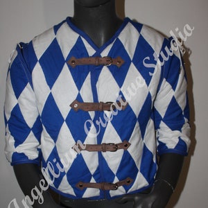 Short gambeson, diamond pattern, fancy gambeson over chainmail