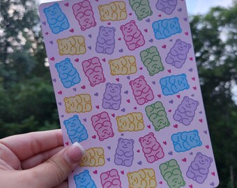 Kindle Clear Case Paper Insert | Holographic Kindle Insert | Bookish Gift | Booktok | Cute Gummy Bears Pattern