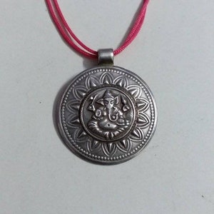Handmade 92.5 Stamp Sterling Silver Hammered Hindu Deity God Ganesha Beautiful Tribal Pendant With Colour String