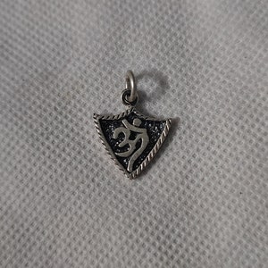 Handmade 92.5 Stamp Sterling Silver Hindu God Shiva Shakti OM Meditation Yoga Om Pendant.OM Symbol Sterling Silver, Buddhist Jewelry Pendant