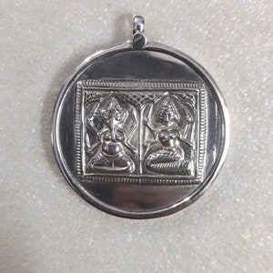 Handmade 92.5 Sterling Silver Pendant Hindu God of Sucsess Ganesha & Goddess maa Lakshmi Pendant Rajasthan Tribal Pendant