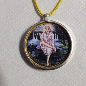 Handmade Covered By 92.5 Sterling Silver All in One God Sai Baba Unique Photo Print Pendant With Colour String