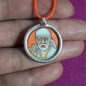 Handmade Glass Framed Hindu Deity Sai Baba Indian Miniature Art 92.5 Sterling Silver Handmade Pendant Necklace Size 2.3 Cm.
