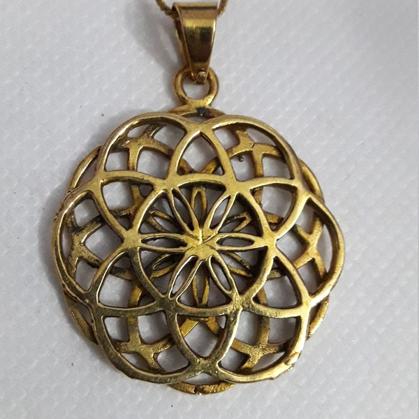 Handmade Solid Yellow Brass Beautiful Double Side Seeds of Life Flower Of Life Pendant With Brass Chain And Colour String