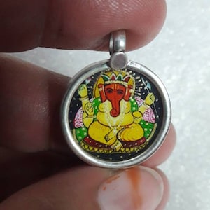 Handmade 92.5 Sterling Silver Beautiful Hindu God Ganesha Photo Print Glass Framed Charm Pendant Necklace.