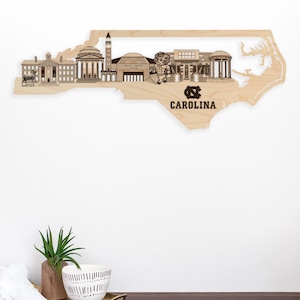 University of North Carolina Skyline Wall Hanging – Crafted from Cherry and Maple Wood imagem 3