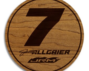 Posavasos de madera Justin Allgaier #7 / Fabricado en madera de cerezo y arce / Hecho en EE. UU. / Producto con licencia oficial de JR Motorsports