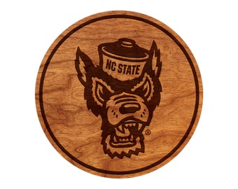 Posavasos NC State Wolfpack – Elaborado con madera de cerezo o arce – Universidad Estatal de Carolina del Norte (NCSU)