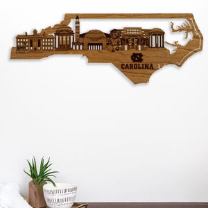 University of North Carolina Skyline Wall Hanging – Crafted from Cherry and Maple Wood imagem 4