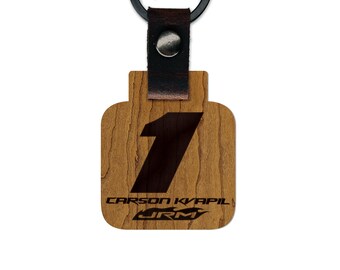 Llavero de madera Carson Kvapil #1 / Fabricado en madera de cerezo y arce / Hecho en EE. UU. / Producto con licencia oficial de JR Motorsports