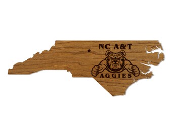 Tapiz de pared NCAT Aggies on State - Elaborado en madera de cerezo o arce
