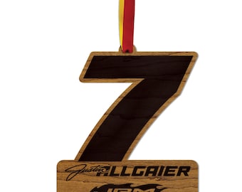 Adorno de madera Justin Allgaier #7 / Fabricado en madera de cerezo y arce / Hecho en EE. UU. / Producto con licencia oficial de JR Motorsports
