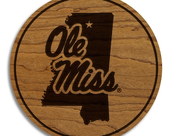 Posavasos de Ole Miss en Mississippi – Fabricado en madera de cerezo o arce.
