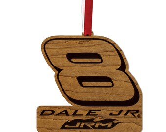 Adorno de madera Dale Earnhardt Jr. #8 / Fabricado en madera de cerezo y arce / Hecho en EE. UU. / Producto con licencia oficial de JR Motorsports