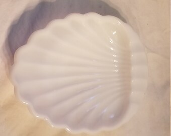 Milchglas Bonbondeller/Ring/Seifenschale