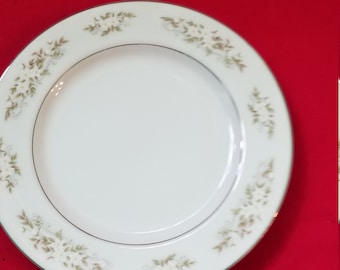 326 Springtime by International Silver Co salad plate 7 3/4 in