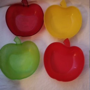 Set of 4 Roger&#39;s Product snack bowls