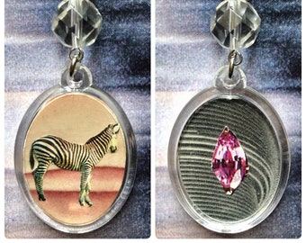Collar colgante de arte de collage de cebra rosa
