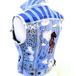 Art-ified No. 3 Dancing Robot Vest modern denim jean hand painted distressed light wash women&#39;s size Small 34 street graffiti style festival