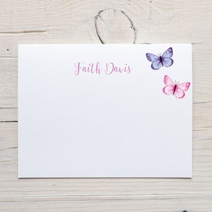 Notecard di farfalla personalizzate per ragazze, cancelleria a farfalla, cancelleria per bambini, notecard rosa e viola con nome, farfalle