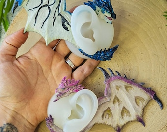 Orecchino a clip per orecchie di drago Rathalos Azur e Rathian Sakura, realizzato a mano in argilla polimerica flessibile.