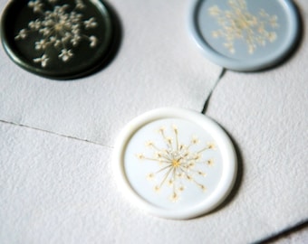 Botanical Luxury Self Adhesive Wax Seals - Queen Anne's Lace (REAL pressed flowers)