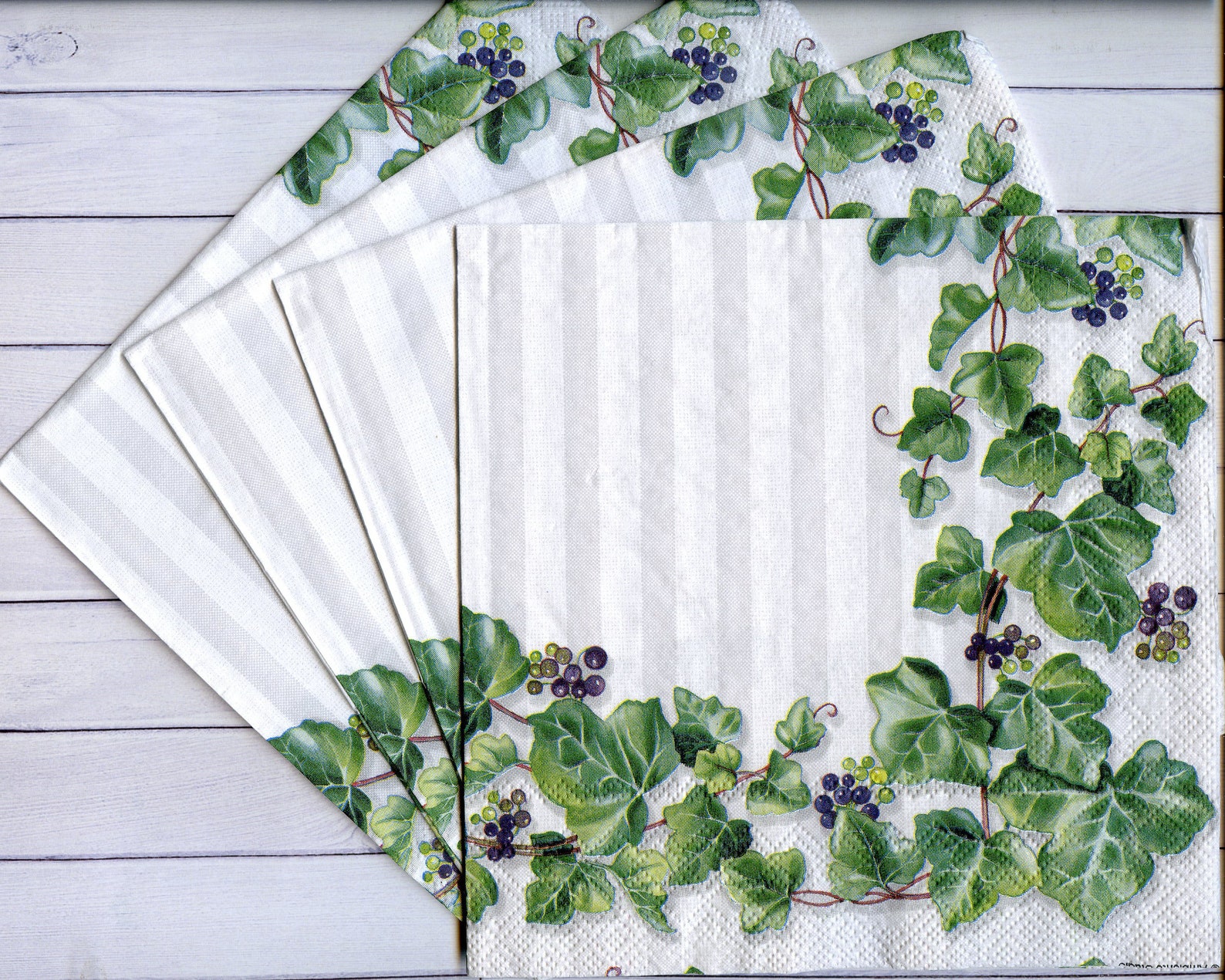 4 Ivy decoupage napkins Green leaves serviettes Ivy branches Etsy