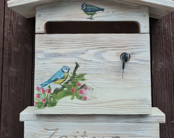 Postkasten, Briefkasten, Wandbriefkasten, Mail Box mit Zeitungsfach aus Holz  "BLAUMEISE", Shabby Look oder kleine Fuchs Natur