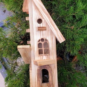 Holzfutterhaus, Futterspender, Vogelhaus, Gartendeko, Natur, ländlich, Handarbeit, Geschenk Bild 2