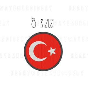 Peut inclure: Un cercle rouge avec un croissant de lune blanc et une étoile au centre. Le cercle a un contour noir. Le texte "8 SIZES" est au-dessus du cercle.