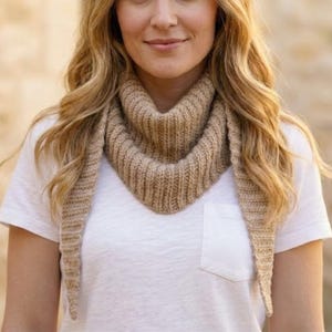 PDF Pattern Crochet Triangular Scarf