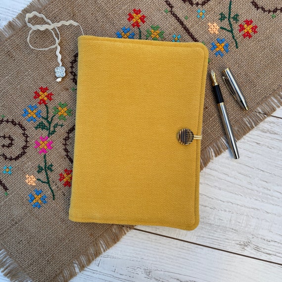 VELVET NOTEBOOK A6 YELLOW VELVET NOTEBOOK A6 YELLOW