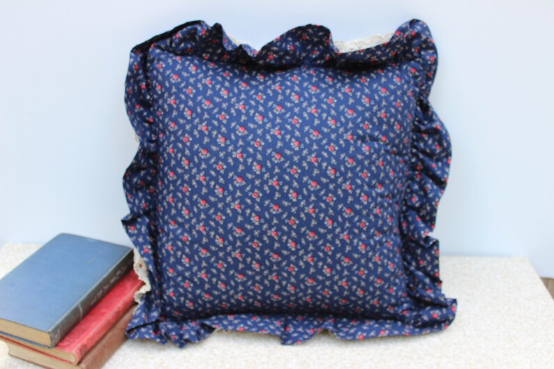 Vintage Accent PillowThrow PillowCouch PillowBed Pillow