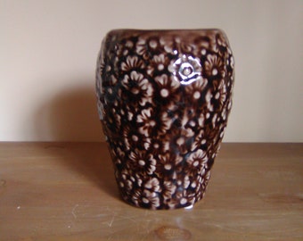 Raised flower vase/Unique Vase/Flower lover/Garden lover/ Squat Vase/Ceramic Vase/Ceramic Planter/Gardening/Herb Garden