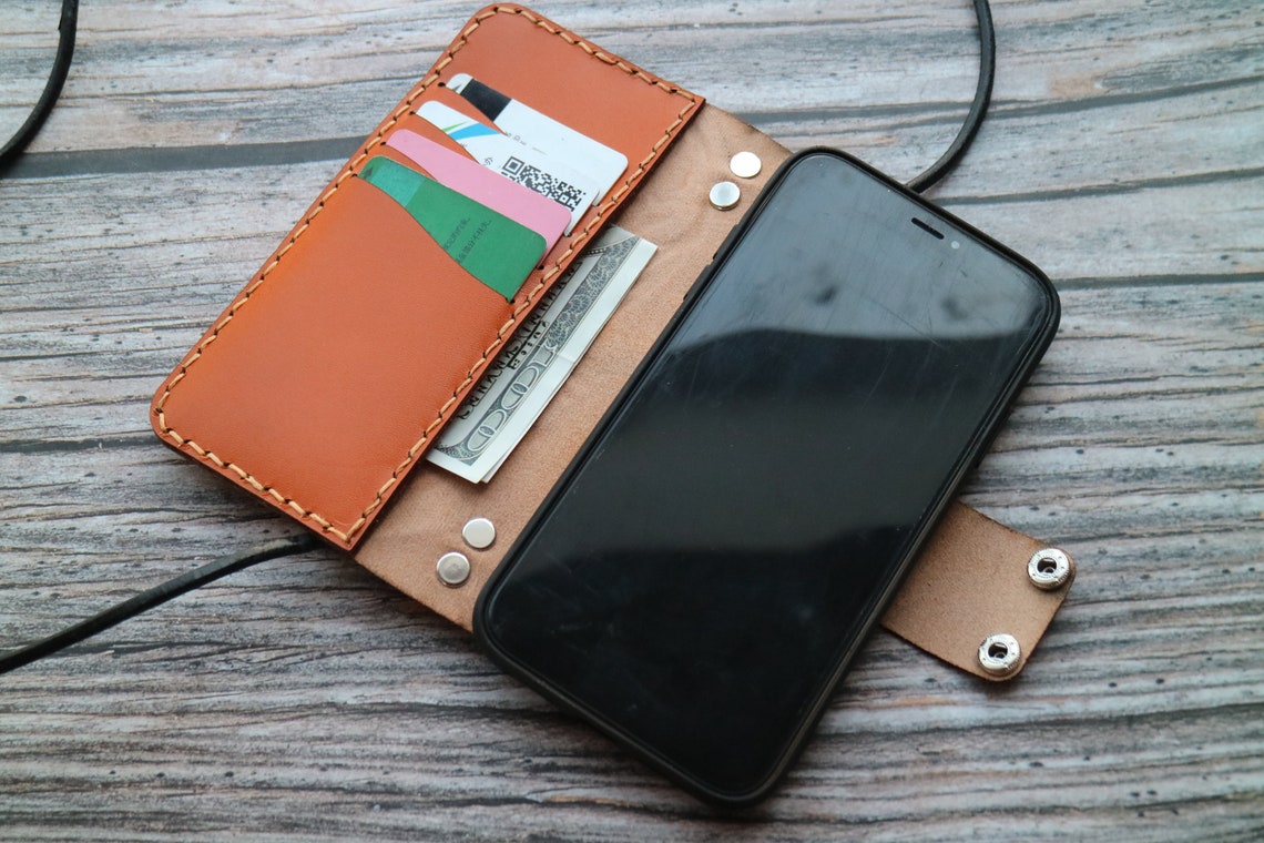 IPhone SE 2020 leather wallet case women & men custom initials Etsy