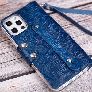 Funda de cuero con correa para muñeca para iPhone 16e/15 Pro Max/15 Plus/14 Pro Max/14 Plus 14/13 Pro Max/13 mini/12 Pro Max Funda tipo billetera de cuero repujado personalizada