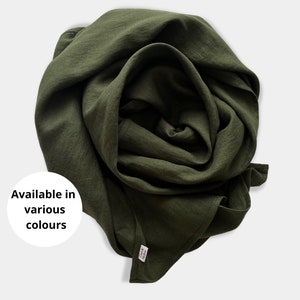 Forest green linen scarf. Large square scarf women and men. Long and wide unisex linen shawl. Square head scarf. Linen hair scarf. Head wrap